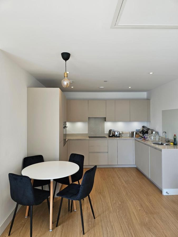 Santina Apartments Croydon Bagian luar foto