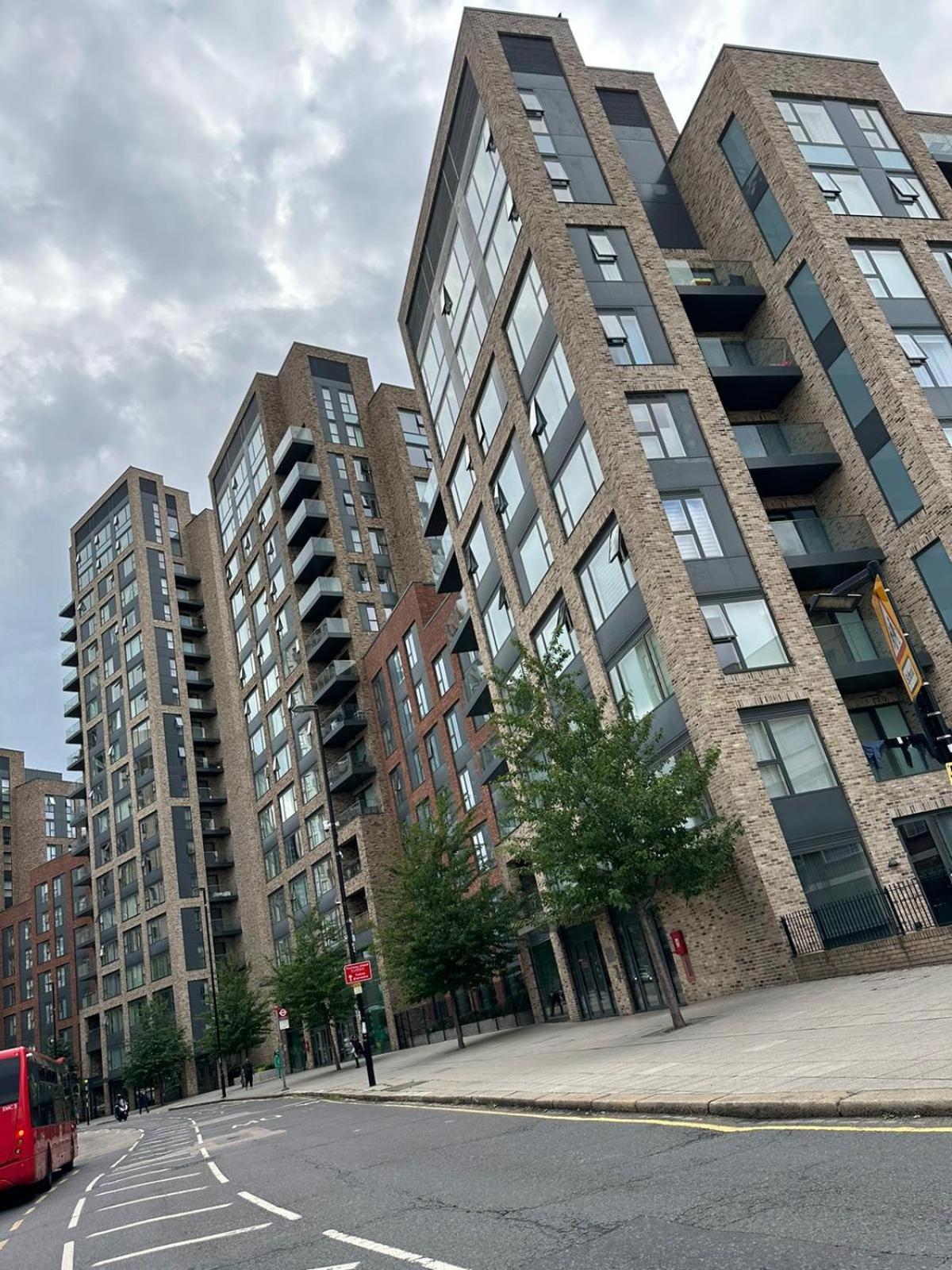 Santina Apartments Croydon Bagian luar foto